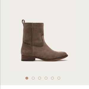 Frye Cara Short Boots in Elephant